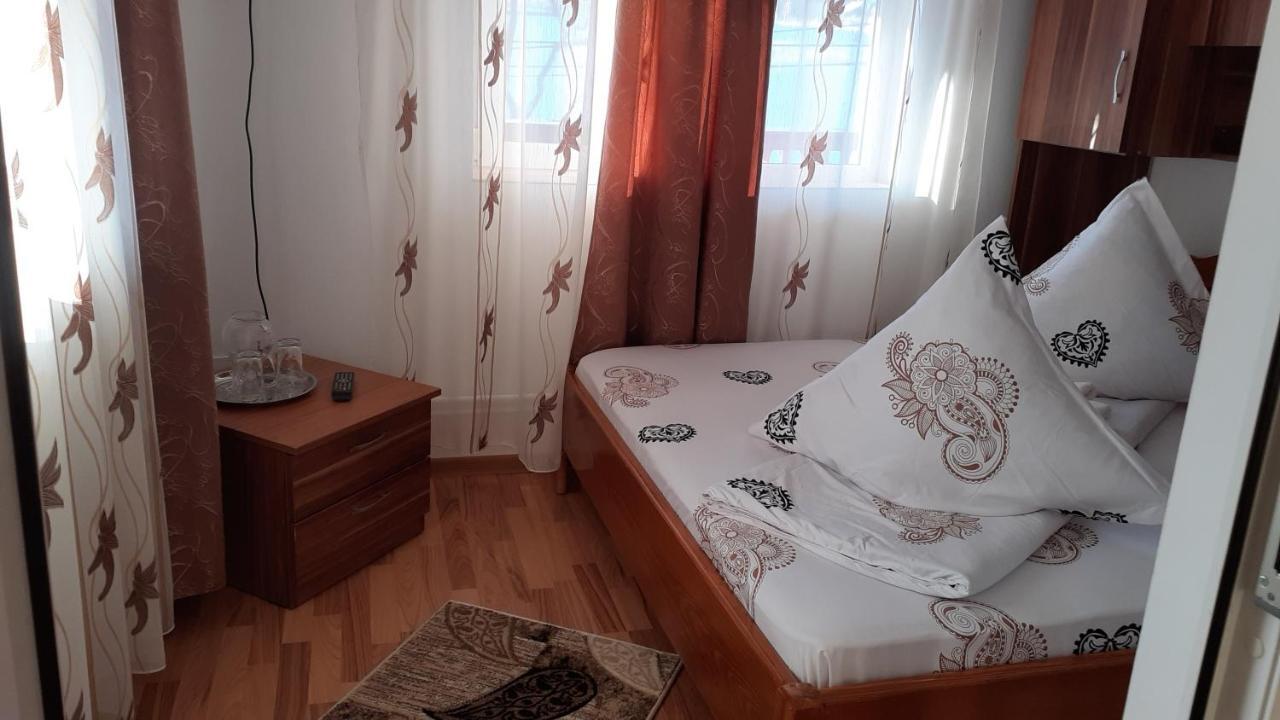 Hotel Casa Nicoleta Gura Humorului Esterno foto